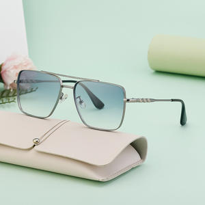 Lunettes de soleil personnalisées pour hommes, monture carrée, verres noirs en PC, protection UV400, style Instagram, pour usage extérieur - Product Image 3