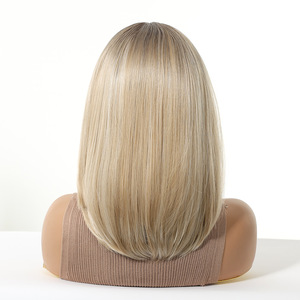 วิกผมเต็มศีรษะแบบลูกไม้ด้านหน้า 13*4 สำหรับ<span class=keywords><strong>ผู้หญิง</strong></span>ยุโรป-อเมริกัน  ถักด้วยมือด้วยลวดทนความร้อนสูง ไล่เฉดสีทอง <span class=keywords><strong>ผม</strong></span><span class=keywords><strong>สั้น</strong></span><span class=keywords><strong>ทรง</strong></span>บ๊อบ  ผลิตด้วยเครื่องจักร - Product Image 4