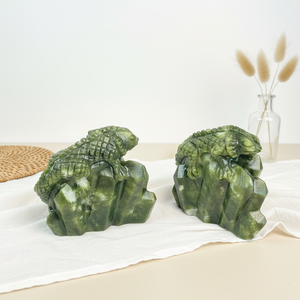 Lézard en jade vert naturel sculpté à la main, nouveau design, forme de grappe de cristal de 8 cm et artisanat en cabrite pour décoration et cadeau, vente en gros - Product Image 3
