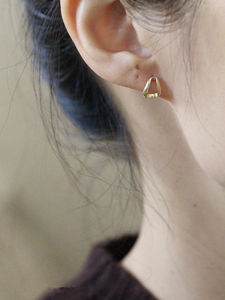 2021 New Arrival Pure 9K Gold Stereoscopic Triangle <b>Stud</b> <b>Earrings</b> <b>Fashionable</b> Jewelry for Engagement Anniversaries Parties-Kj438 - Product Image 5