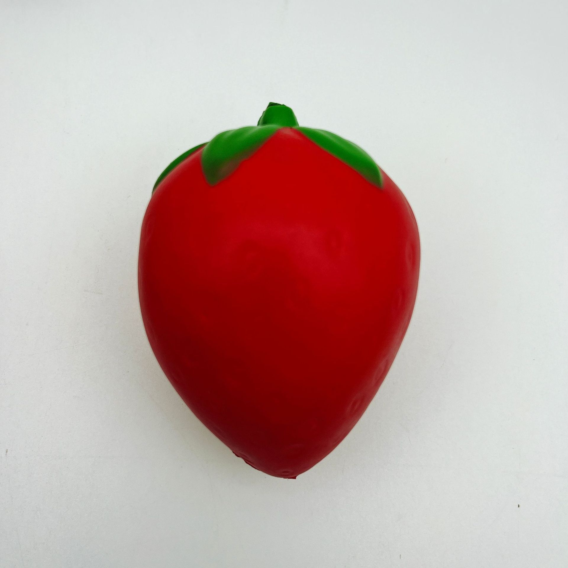 fraise rouge 7,5cm