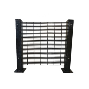 358 Modèle de clôture Porte de prison Moins cher Vente chaude Wir Garde-corps avec pointes Spike Vente en gros Confidentialité 358 Clôture - Product Image 1
