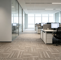 Dalles de moquette carrées pour bureau 66x66, support non-tissé, nylon résistant aux taches, usage intensif pour bâtiments commerciaux