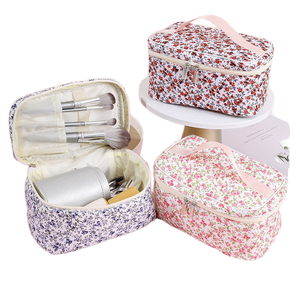 Nouvelle trousse de maquillage portable carrée en PVC avec fermeture éclair, grande capacité, couleur unie, en tissu, pour femmes - Product Image 1