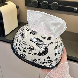 Caja de pañuelos de cerámica en blanco y negro imágenes de pájaros españoles soporte de pañuelos para coche - Product Image 1