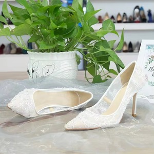 Nuovo design glamour di alta qualità punta punta di pizzo bianco signora tacchi bassi donna pompa <span class=keywords><strong>scarpe</strong></span> da <span class=keywords><strong>sposa</strong></span> da <span class=keywords><strong>sposa</strong></span> per la <span class=keywords><strong>sposa</strong></span> - Product Image 5
