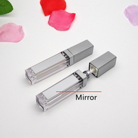 Vente chaude MOQ : Tubes de brillant à lèvres carrés en plastique transparent de 7 ml avec capuchon à vis et miroir, vente en gros