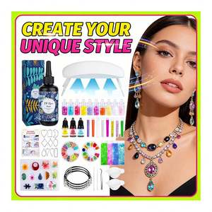 TOYSRUNNER Kit de démarrage pour bijoux en silicone, pour la création DIY, avec lampe UV LED, moules en silicone, feuilles de paillettes, fleurs et pendentifs - Product Image 2