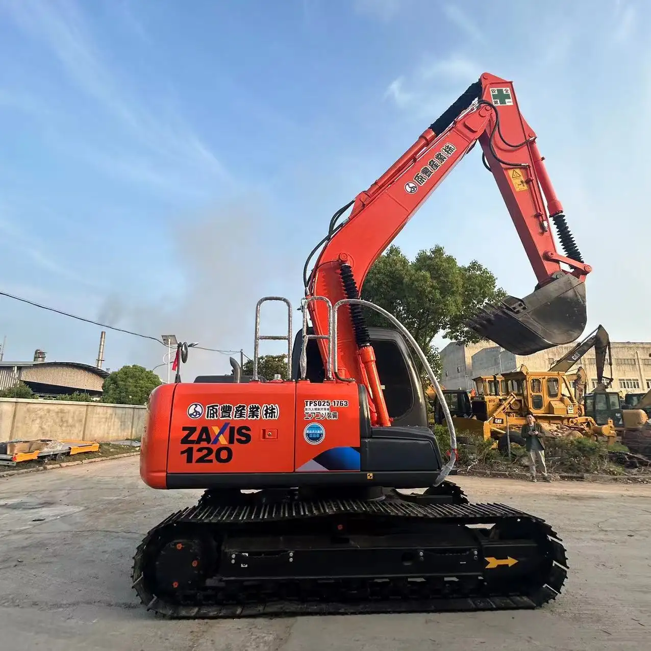 En kaliteli 12Ton kullanılan Hitachi ZX120 hidrolik paletli kullanılmış ekskavatör