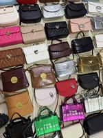 Lot de sacs fourre-tout en cuir neufs pour femmes, de marques variées, provenant de Corée (sacs d'occasion japonais) - Vente en gros