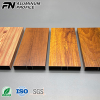 Profilé d'extrusion en aluminium imitation bois, section personnalisée, couleur sur mesure, profilés en aluminium pour profilés de fenêtres en aluminium