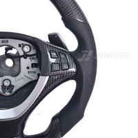 Volant en fibre de carbone personnalisé avec LED et palettes de commande pour BMW Série E (E90 328i, E60, E46, E92, E87, E92 M3, E39, X5 E70, X6 E71, E82)