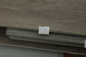 Autocollant de <span class=keywords><strong>sol</strong></span> en vinyle de luxe imperméable LVT auto-adhésif sec carreaux de vinyle de <span class=keywords><strong>sol</strong></span> en PVC - Product Image 3