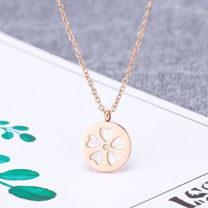 Yunnique – collier avec pendentif fleur en or rose, en acier inoxydable, avec incrustation de nacre et de diamants, cadeau pour femmes - Product Image 1