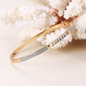 Brazalete Apilable de Lujo Chapado en Oro de 18K con Diamantes de Imitación, Pulsera de Cristal Sexy y a la Moda para Mujer, Brazalete de Lujo con Incrustaciones de Diamantes de Imitación en Tendencia - Product Image 2