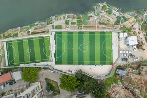 Terrain <span class=keywords><strong>de</strong></span> football à 5 (futsal) 2026 avec gazon synthétique premium <span class=keywords><strong>de</strong></span> 50 mm <span class=keywords><strong>de</strong></span> hauteur <span class=keywords><strong>de</strong></span> pile, modèle SSG SD5016, durée <span class=keywords><strong>de</strong></span> vie supérieure à 5 ans - Product Image 5