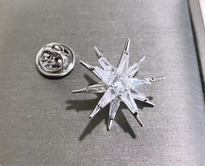 Broche pequeño copo de nieve-plata