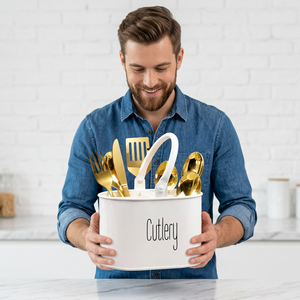Support de rangement pour couverts blanc avec ustensiles dorés, organisateur de cuisine moderne, type sur pied, fabriqué à la main en Inde - Product Image 3