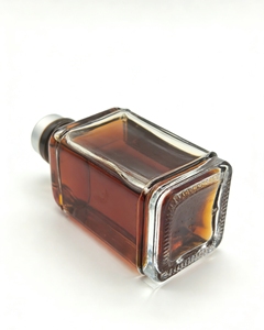 Botella de <span class=keywords><strong>Licor</strong></span> Cuadrada Vintage de Vidrio Transparente con Tapón de Corcho, Acabado Esmerilado/Mate, Logotipo Personalizado, Alta Calidad, 500ml/700ml/750ml para Licores - Product Image 4