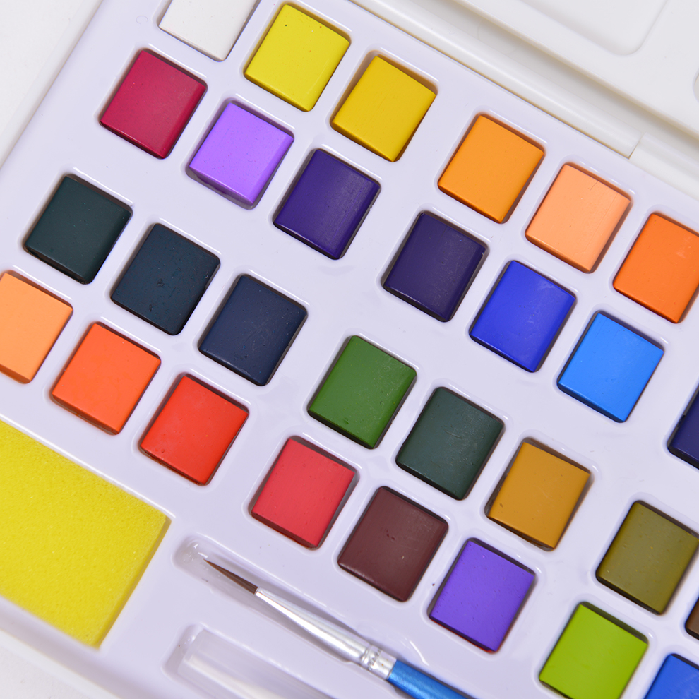 Однотонная акварель 36 цветов в пластиковой коробке. Студенческий уровень