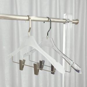 Nouvelles Cintres en Acrylique Transparent, Noir, Blanc et Givré pour Vêtements et Pantalons avec Pinces Élégantes – Idéal pour Magasins <span class=keywords><strong>de</strong></span> Vêtements - Product Image 6