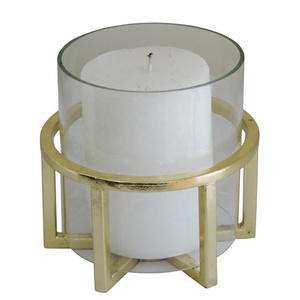 Bougeoir en fer couleur or Décoration unique de la maison Pot à bougie en métal fabriqué à la main Centre de table pour les mariages Support de pilier - Product Image 1