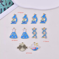 Nouveau Porte-clés de laboratoire de chimie à double hélice, cadeau pour diplômé, motif molécule scientifique, en métal, microscope