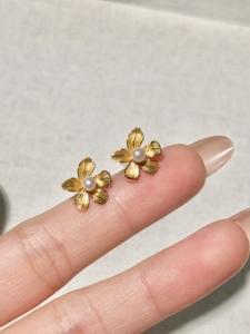 เครื่องประดับ UM เงินแท้ 925 ขายส่ง ต่างหูมุกธรรมชาติรูปดอกดาวเรือง สำหรับทุกเพศ/ผู้ชาย/ผู้หญิง ของขวัญสำหรับใช้ในชีวิตประจำวัน - Product Image 3
