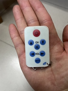 Phổ hồng ngoại IR TV điều khiển từ xa màu đen mini <span class=keywords><strong>7</strong></span> phím nút Keychain vòng chìa khóa thông minh điều khiển từ xa - Product Image 2