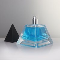 Einzigartige FEA13 Crimp 30ml 50ml 100ml Pyramidenförmige leere Parfümflasche Glas-Sprühflaschen Individuelle Verpackungen