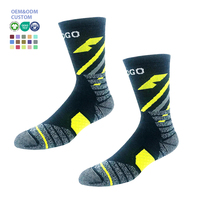 Chaussettes de randonnée en laine mérinos Chaussettes de randonnée en laine sport personnalisées pour hommes professionnels en plein air d'hiver
