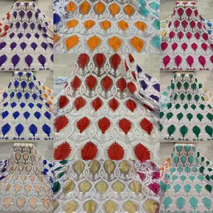 Großhandel günstigen Preis African Tissu Lace Fabric mehrfarbige Stickerei Tüll Stoff Pailletten für afrikanische Kleid