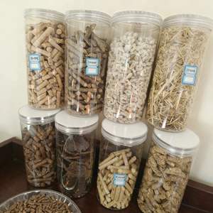 Granulés <span class=keywords><strong>de</strong></span> biomasse 100 % fibres <span class=keywords><strong>de</strong></span> <span class=keywords><strong>bois</strong></span>, en forme <span class=keywords><strong>de</strong></span> tiges, pour cuisson, fabriqués à partir <span class=keywords><strong>de</strong></span> copeaux <span class=keywords><strong>de</strong></span> <span class=keywords><strong>bois</strong></span>, valeur calorifique 90-95 %, diamètre 6 mm/8 mm – Vente chaude - Product Image 4