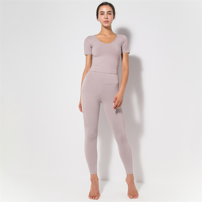 Hot  Yoga Set 4 colors fitness Fashion Modern Breathable Workout Clothing Women Active Wear  hygroscopic  Popular