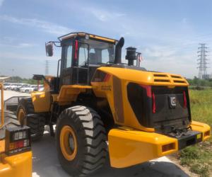 รถตักล้อยาง LIUGONG856H เครื่องยนต์ดีเซลขนาดใหญ่ ขับเคลื่อน 4 ล้อ พร้อมหัวขุดดิน รุ่นใหม่ปี 2022 แบบตีนตะขาบ กำลัง 118 กิโลวัตต์ น้ำหนัก 18-19 ตัน - Product Image 4