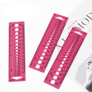 Aiguille de chandail en plastique en gros outil auxiliaire de mesure de couture étrier règle tissage ensemble accessoires pour couture couture - Product Image 5