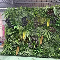 Mur végétal vertical intérieur personnalisé de qualité supérieure, mur végétal artificiel en plastique pour les bureaux, les mariages et les célébrations