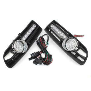 ชุดไฟตัดหมอกแบบ LED สำหรับรถยนต์ Volkswagen Bora Jetta พร้อมไฟวิ่งกลางวัน สีขาว มุมส่อง 180 องศา พร้อมชุดสายไฟ - Product Image 1