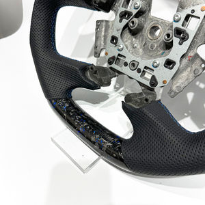 Volante in Fibra di Carbonio Forgiata Blu per Ford Falcon FG FGX XR8 con Pelle Traforata - Product Image 3