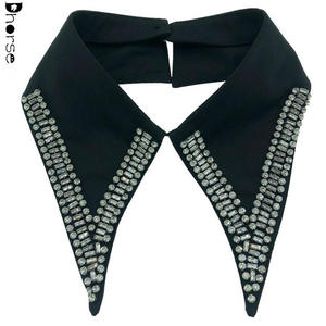 Dhorse, camisa de solapa cuadrada afilada con cuentas de diamantes de imitación de cristal extraíble de lujo, cuello falso - Product Image 1