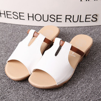 Nouvelles sandales d'été compensées à bout ouvert pour femme, style coréen, couleur unie, décontractées, à bride unique, grandes tailles, respirantes, pour la plage