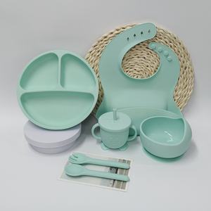 Juego de comedor para niños con diseño de oso clásico-Cuenco de silicona para bebé Cuchara Tenedor Sippy Cup - Product Image 1