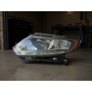 Phare halogène pour Rogue X-Trail 2014-2016, pièce de rechange neuve, 12V, ajustement OEM, lentille transparente, boîtier noir, modèle P0878 - Product Image 1