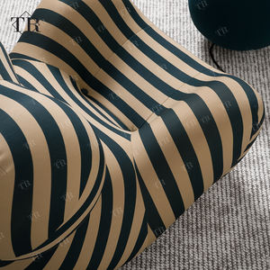 Sillón <span class=keywords><strong>Turri</strong></span> Art Furniture Mom's Embrace, Diseño Italiano, Sillón Casual para Balcón con Taburete para Salón de Espera y Recepción - Product Image 5