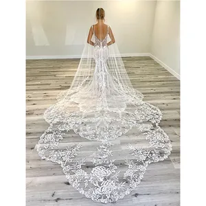 2022 Luxury romantic lace applique One layer long bridal veil wedding for women with comb