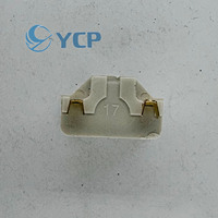Prix de gros d'usine Matériau en laiton de cuivre ignifuge C13 C14 Plug Inserts Socket pour cordon de câble d'alimentation