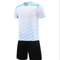 Set Jersey Sepak Bola Anak Bahan Polyester Bernapas untuk Latihan, Seragam Tim dengan Logo, Nama Tim, dan Nomor, Dilengkapi Celana Pendek