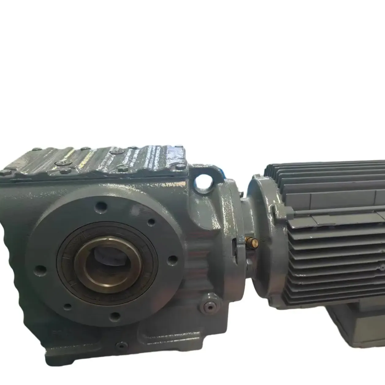 SA47-Serie Planetary AC 0,12 KW-160KW OEM/ODM/OBM Getriebe motor Untersetzung getriebe