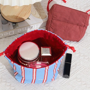 กระเป๋าผ้าฝ้ายลินินพิมพ์ลายโลโก้ตามสั่ง พิมพ์ลายเต็มผืน พร้อมเชือกผูก สำหรับใส่เครื่องสำอาง น้ำหอม ของใช้เดินทาง - Product Image 4