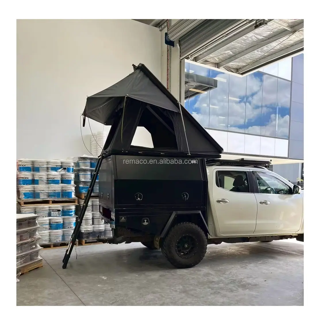 Remaco Outdoor Camping wasserdichtes 4-Personen-SUV-Dachzelt Aluminiumlegierung Dreieck Hartschalen-Dachzelt